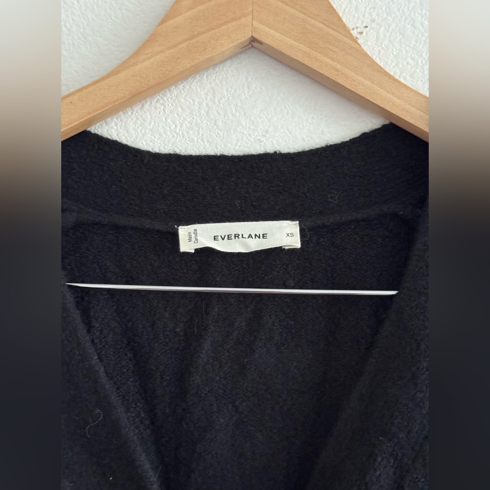 Everlane The Cocoon Cardigan in Plush Cardigan, Size XS - Picture 4 of 9
